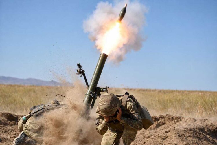 Боевую готовность минометчиков проверили на полигоне Сарыозека