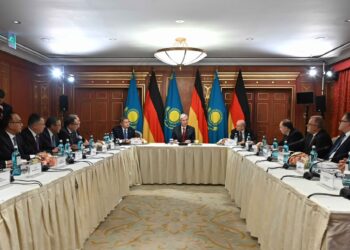 Токаев предложил расширять программы двойных дипломов с Германией