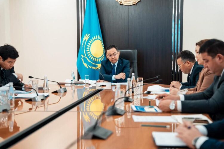 Казахстанцы присоединяются к марафону «Кітап оқитын ұлт»