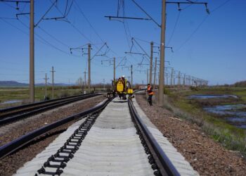 В Карабулаке и Текели отремонтированы железнодорожные пути