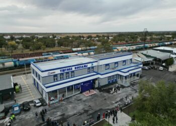 Железнодорожный вокзал открыли после реконструкции в Уштобе