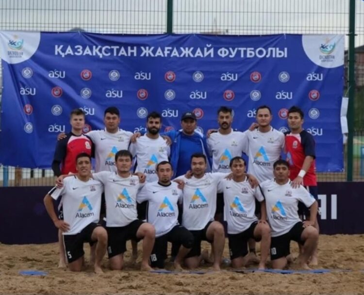 Жетысуская команда по пляжному футболу представит Казахстан на чемпионате мира