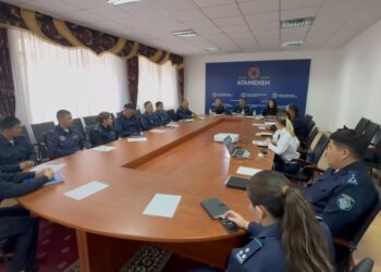 Профилактическую беседу с полицейскими провели психологи в Текели