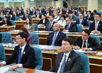 На главные ориентиры развития страны указал Глава государства