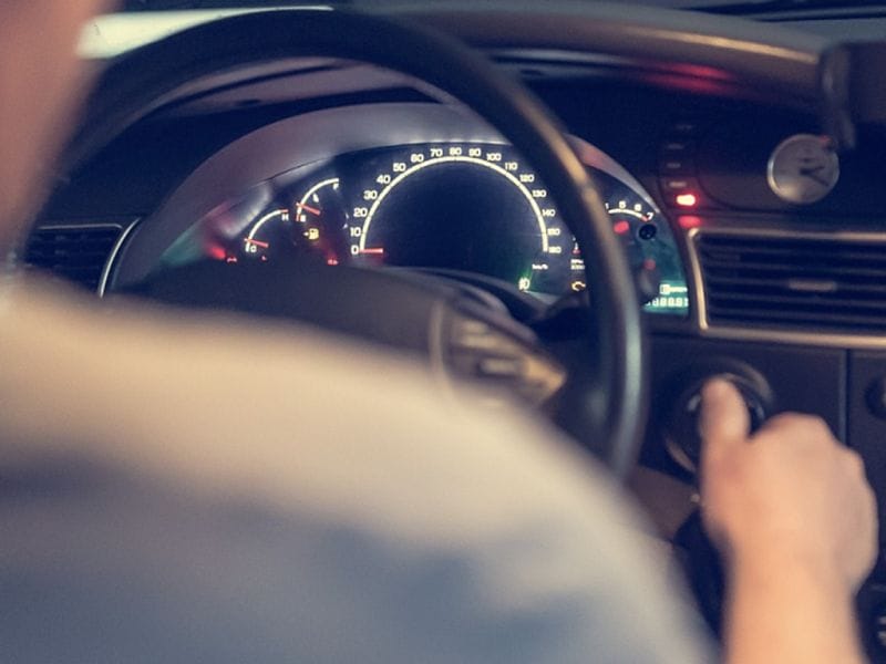 Ограничения на вождение автомобиля хотят ввести для незастрахованных в ОСМС