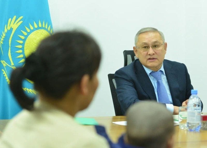 Аким области Жетiсу провел личный прием граждан