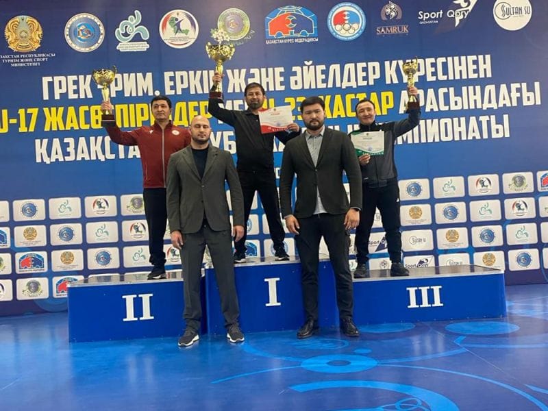 Борцы из Жетісу лидируют на чемпионате страны