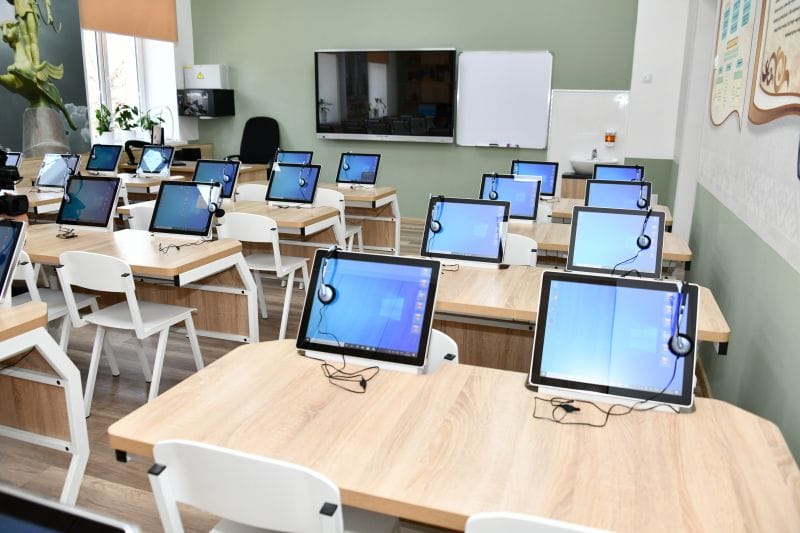 "Комфортная школа": виртуальная прогулка по новым школам Казахстана