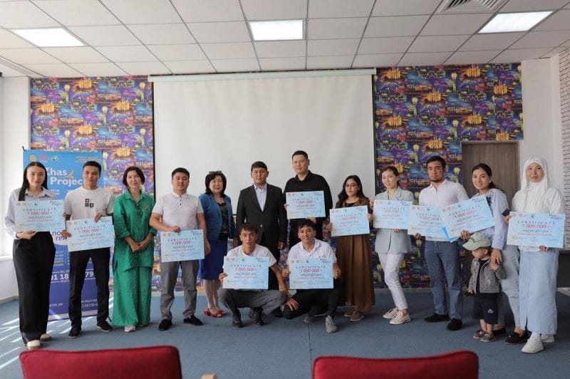 Победителям малых грантов конкурса «Zhas Project» по области Жетісу вручили сертификаты