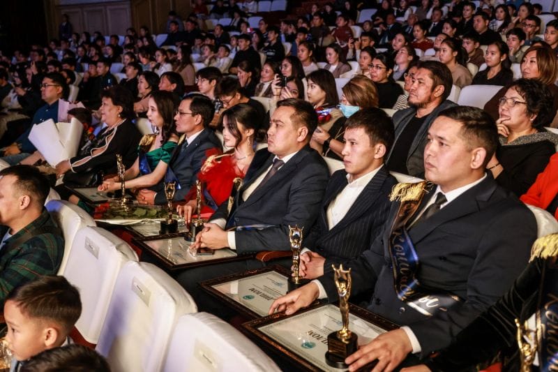 Объявлен конкурс на присвоение молодежной премии «Көшбасшы-2024» акима области Жетісу