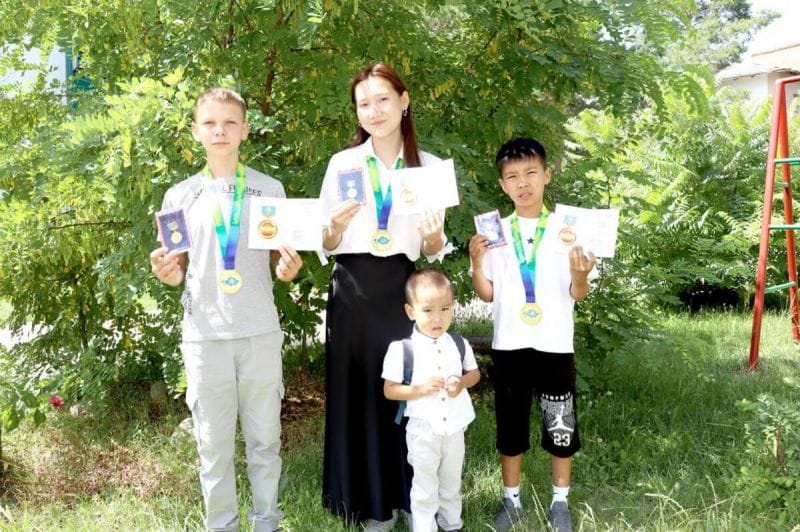 Три юных таланта из Текели удостоены премии "Жыл үздігі"