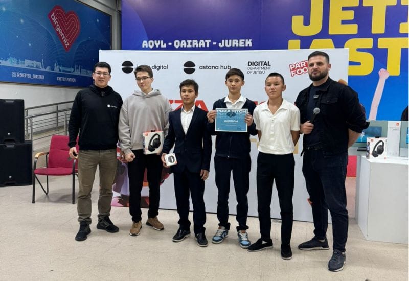 Молодежь Талдыкоргана научилась презентовать идеи с помощью пиццы