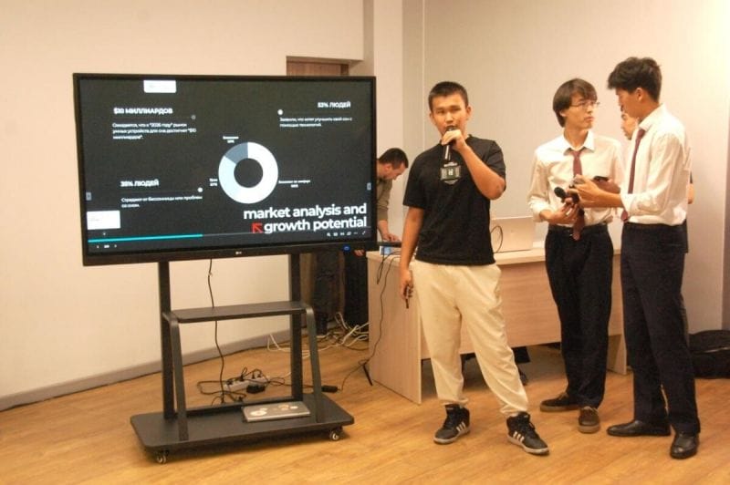 Более 60 молодых инноваторов представили новые проекты в IT-Hub «Jetisu Digital»
